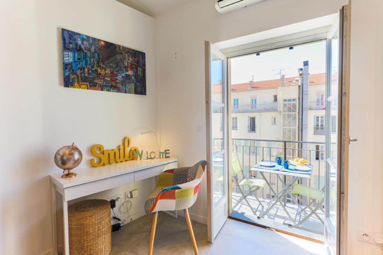 THE LIBERTY AP4200 By Riviera Holiday Homes Niza Exterior foto